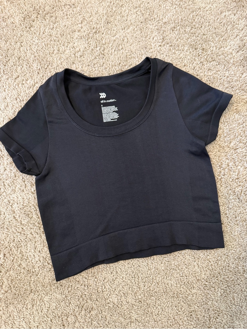 all in motion Crop Top, Small (Black)!